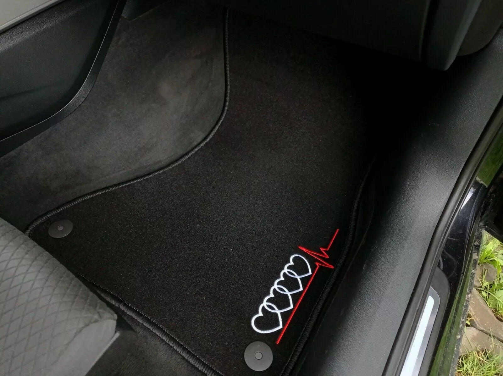 Tapis de Sol Velours sur Mesure – Audi A3 8P (2003 – 2013) Noir X 4