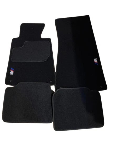 Tapis de sol noir sur mesure – BMW Série 5 E34 - rst-parts